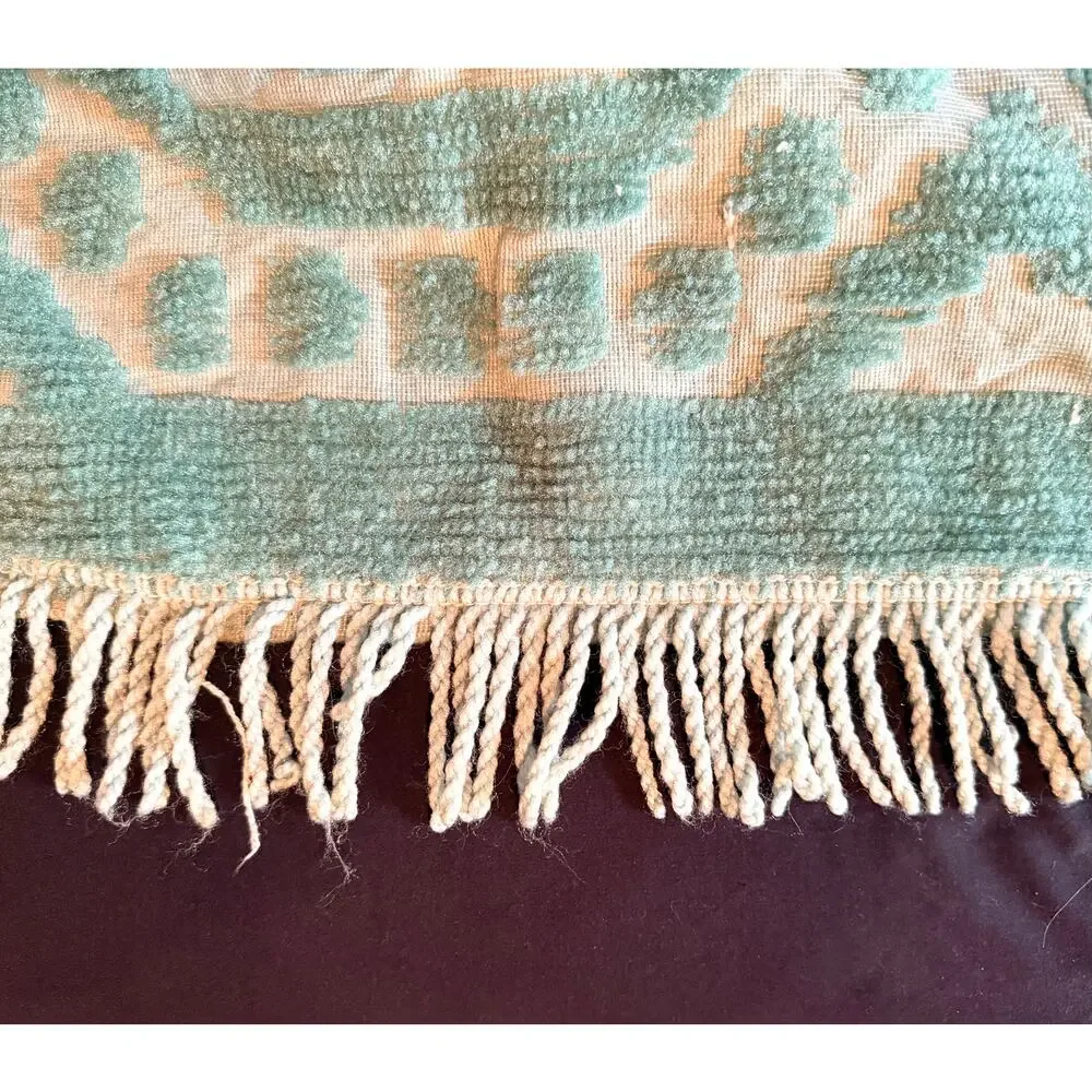 Vintage Mint Green Woven Chenille Bedspread 76x101 Mid Century Tufted Medallion